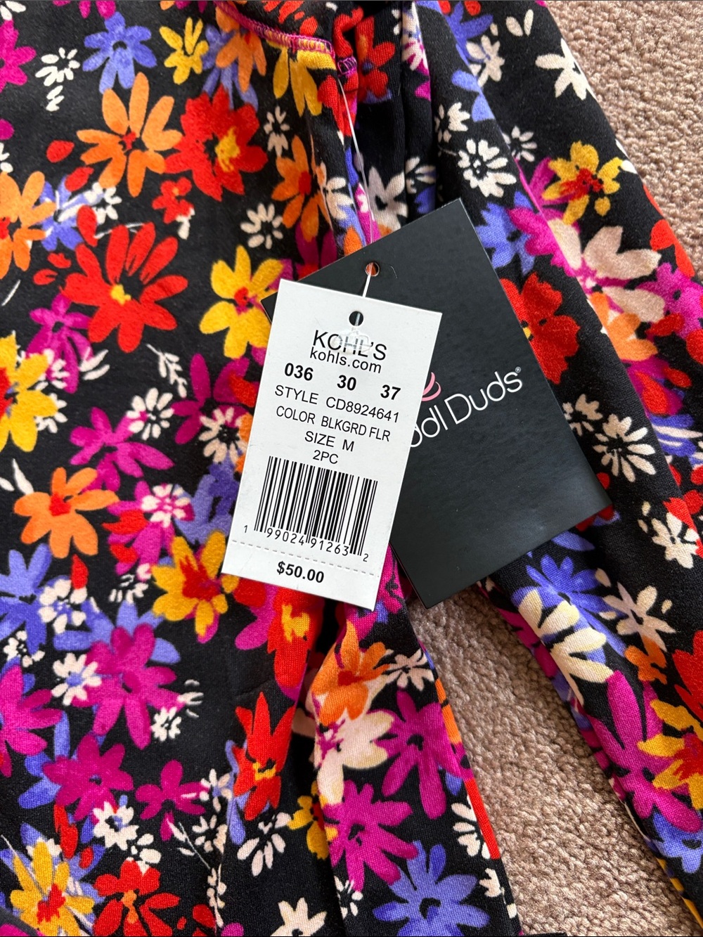 Cuddl Duds Women’s black flowers warm pajama top bottom set size medium NWT - Picture 3 of 3